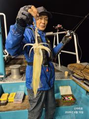 14일 신아라호 한치조황  사진