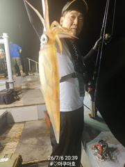 실시간 먼바다 한치~올라오기 시작합니다~!낼 화욜 예약가능!