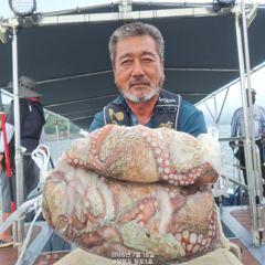 7월18일 팔포1호 2키로오바 + 키로오바 9수 포획성공하고 마무리합니다 (돌문어사냥은 계속 이어집니다)) 사진