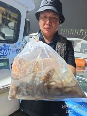 삼천포 마린보이 7. 17. 금요일 야간문어 풍성하게 다녀왔습니다. 사진
