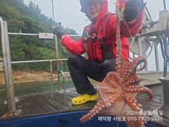 [진해] 광복절"여밭돌문어" 1700g외 중치들과 개인15수13수등 마… 사진