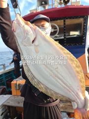 : 8/19, 아싸~~!~어제에 이어 오늘도~쏟아지는 대광어`내일도 갑니다~광어,농어,민어,개우럭등등~실시간~농어,얼음돔,개우럭등도 굿굿~ "생미끼-8월 평일, 선비 빅이벤트(선비8만)"~~ 군산 범고래호