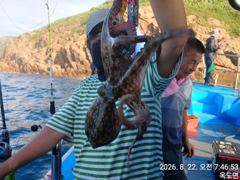 [군산 임마누엘호] 8월 22일 문어 조황 - 마릿수는 아쉬웠지만 괜찮은 씨알도 섞여 나왔습니다 사진