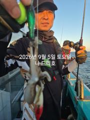 9/3일, ~부쩍커진 문어들~주간에 낚이는 문어들~10분 망탱이 대박조황~9월문어 출조합니다~~~군산 챔피언호 사진