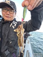 6일 뉴라이브호 연도권 주꾸미 세자릿수 좋은조황~~ 사진