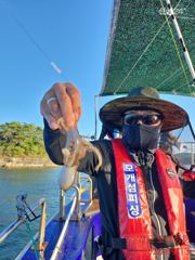 삼천포 앞바다는 쭈꾸미가 버글버글...갑돌이 &돌빡이는 손님!! 사진