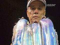 [통영] 간만에 입항조황 올립니다... 퍽퍽하는 소리와 같이 올라오는 갈…