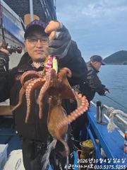 [군산아시아호] 문어 실시간 10/4