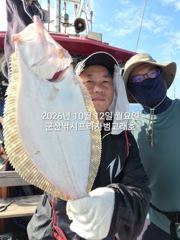 12일,"대광어"대박시즌~다양한 어종~오늘도 나오고 있어요~참돔,개우럭등~~실시간~내일도 갑니다~~군산낚시프라자 범고래호 사진