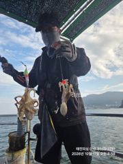 ^삼천포 왕쭈 조황 좋습니다 "내일부터 쭈욱 예약중입니다^^ 사진